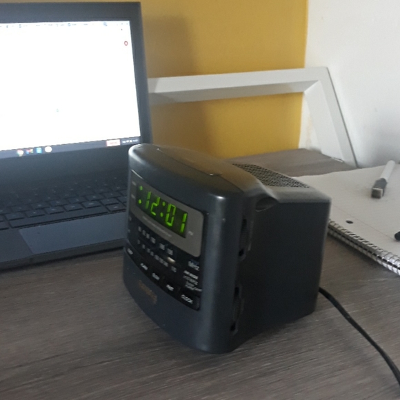 Clock - Picture 2 of 3